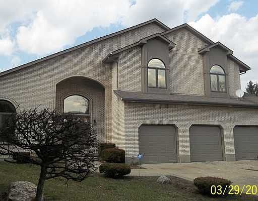 1st image of 7111 Lempco Ln