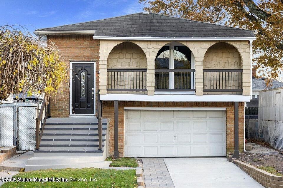 1st image of 604 Lamont Ave
