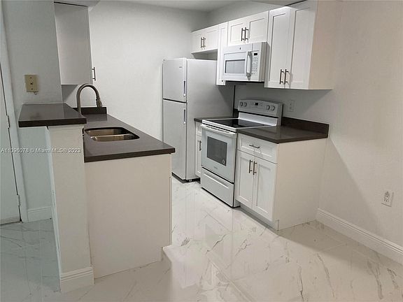 4th image of 15560 SW 104th Ter APT 619