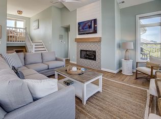 2420 Sandpiper Rd, Virginia Beach, VA 23456