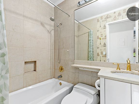 5th image of 205 E 68th St #T2a