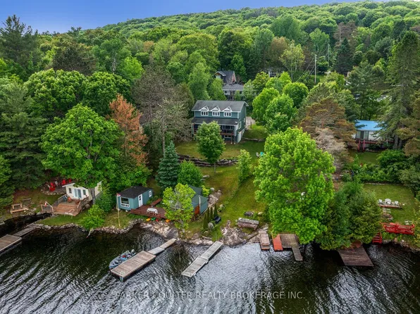 1033 Harvest Moon Ln, Algonquin Highlands, ON K0M 1J2