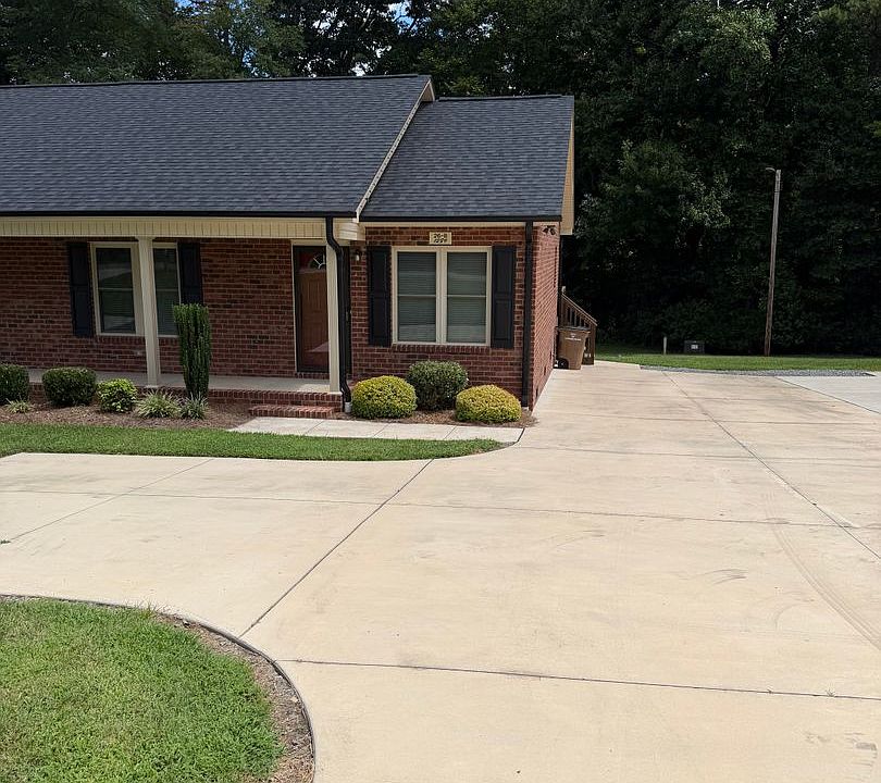 1st image of 1289 Janice Rd