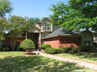 2513 Hillview Ct, Denton, TX 76209