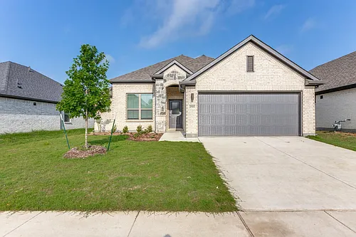 4908 Pebblewood Dr Photo 1