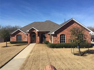 1500 High Point Dr, Pilot Point, TX 76258