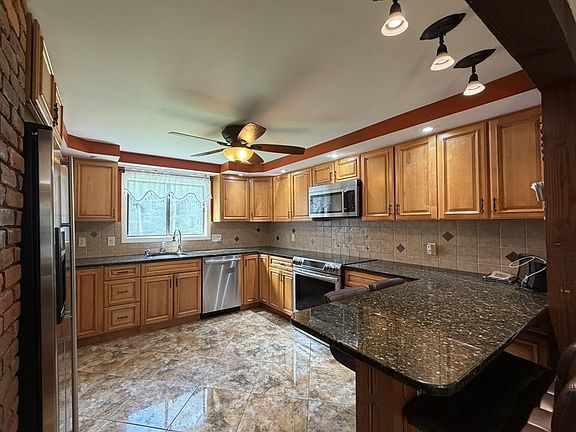 4th image of 31 Green St