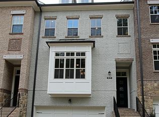 819 Canterbury Overlook NE, Atlanta, GA 30324