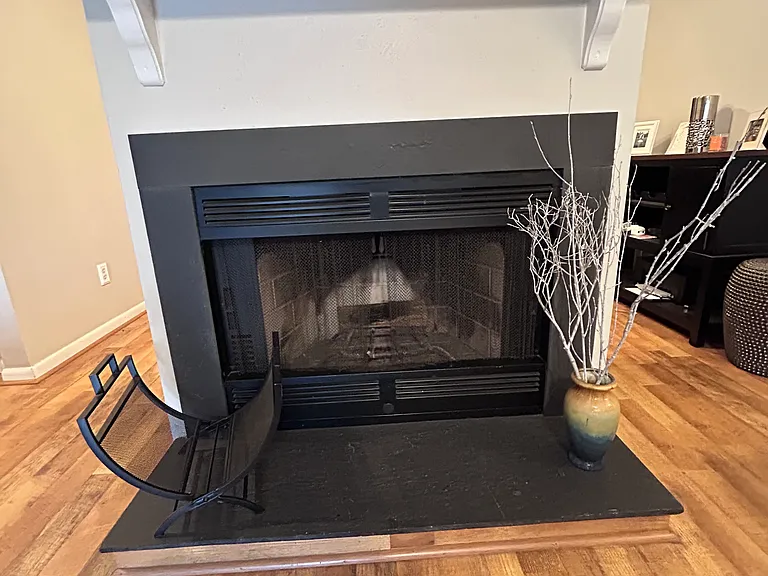 3924 Roebling Ln — Photo 6
