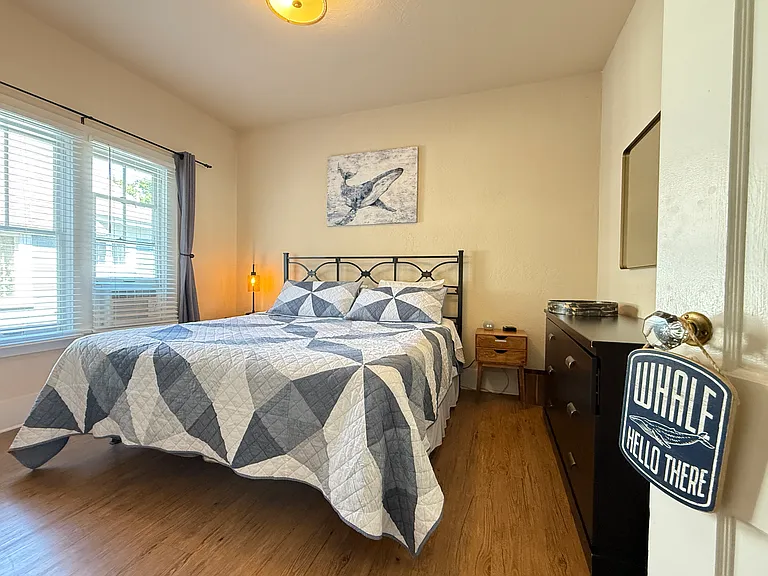 717 E Lakeside Ave — Photo 10
