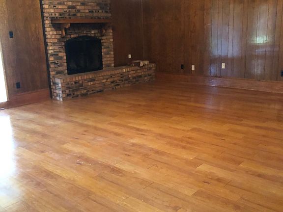 3rd image of 101 Lancashire Dr