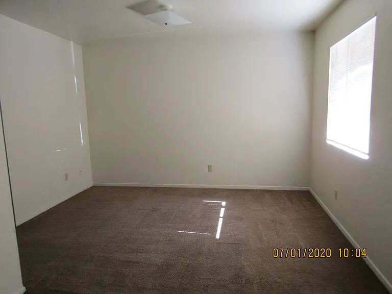 1270 Plain St — Photo 4