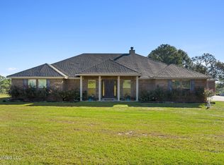 10588 Old Avera Rd, State Line, MS 39362