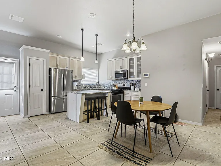 3853 Loma Brisa Dr — Photo 14