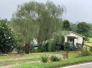 223 Davidson Rd, Swannanoa, NC 28778