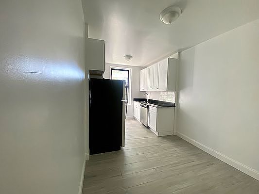 5th image of 163 Ocean Ave #4J