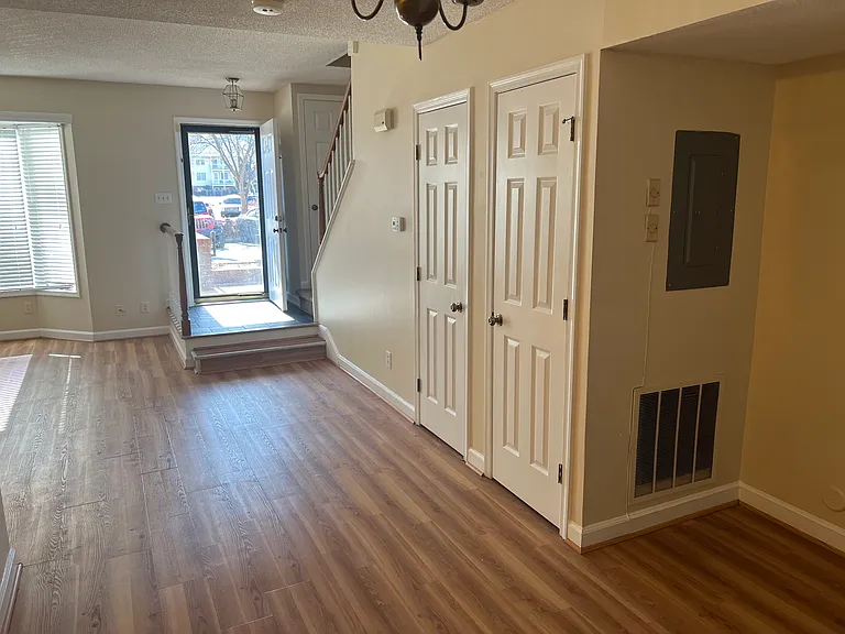 100 Wafco Ln #C — Photo 14