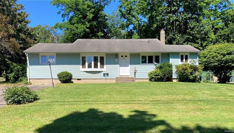 1st image of 6 Homestead Ln