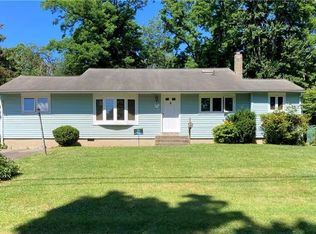 6 Homestead Ln, New City, NY 10956