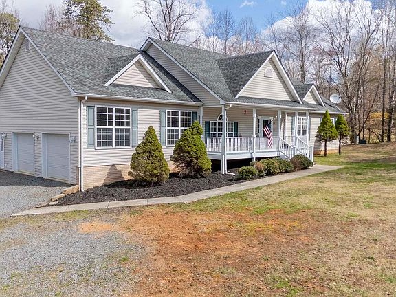 4th image of 2203 Campbell Rd