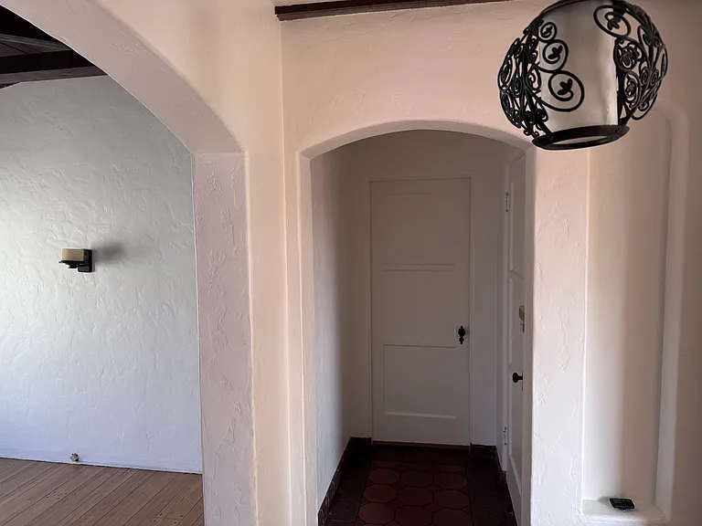 4307 York Blvd — Photo 20