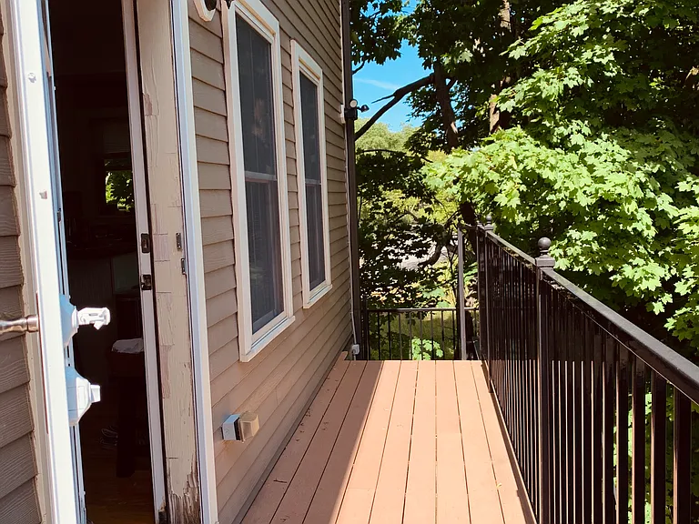 341 Gallivan Blvd #10 — Photo 5