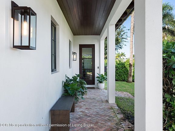 3rd image of 136 Santa Lucia Dr