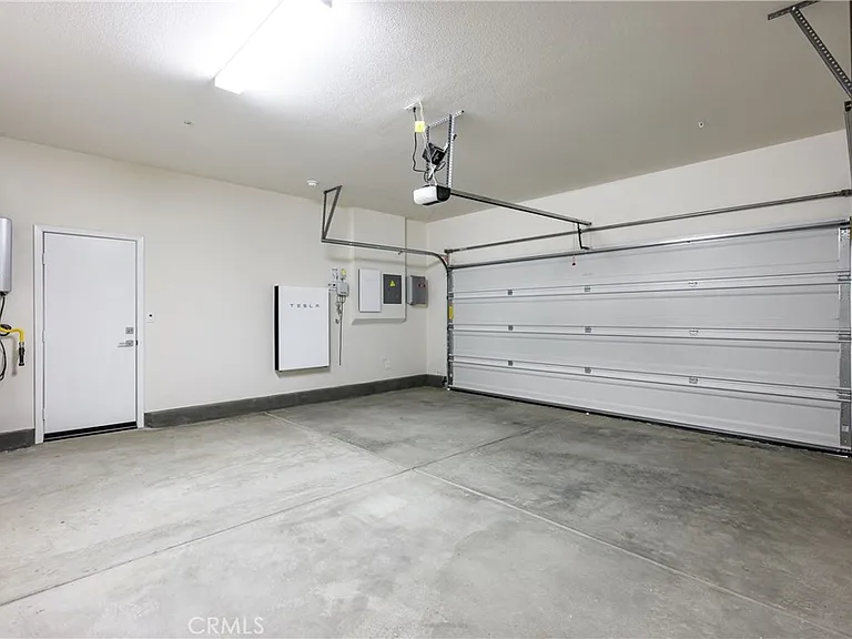 2634 Hannah Creek Ln — Photo 35