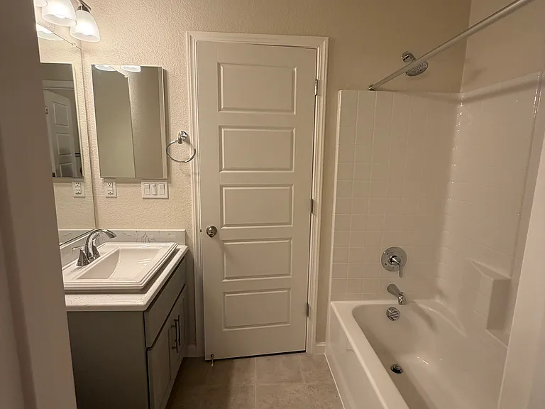 4344 Icon Ave — Photo 26