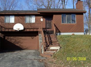5546 Oster Dr, Waterford, MI 48327