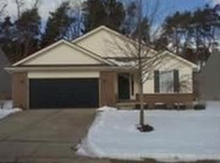 2578 Signature, Hamburg, MI 48169