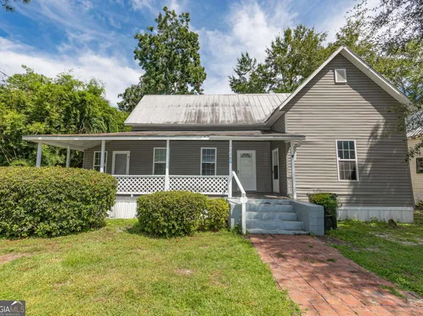 516 Folks St, Waycross, GA 31501