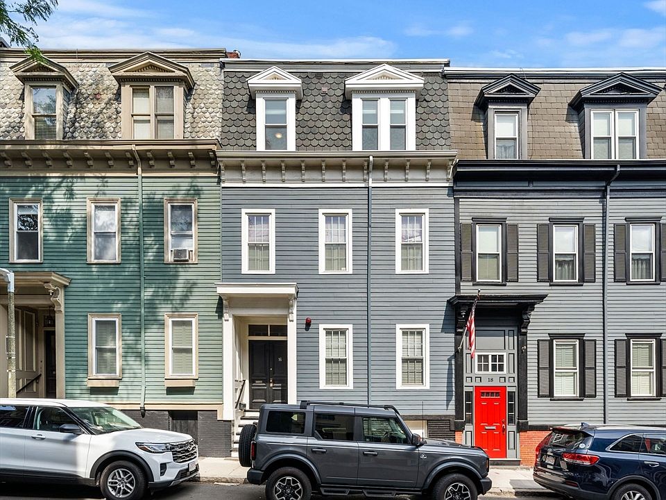 1st image of 16 Trenton St #3