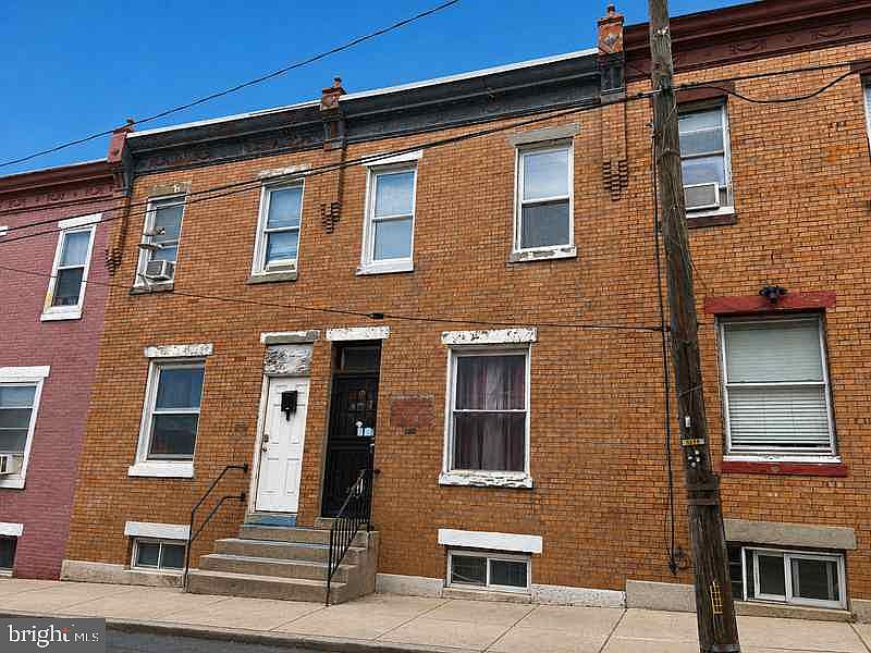 1st image of 3420 Ella St
