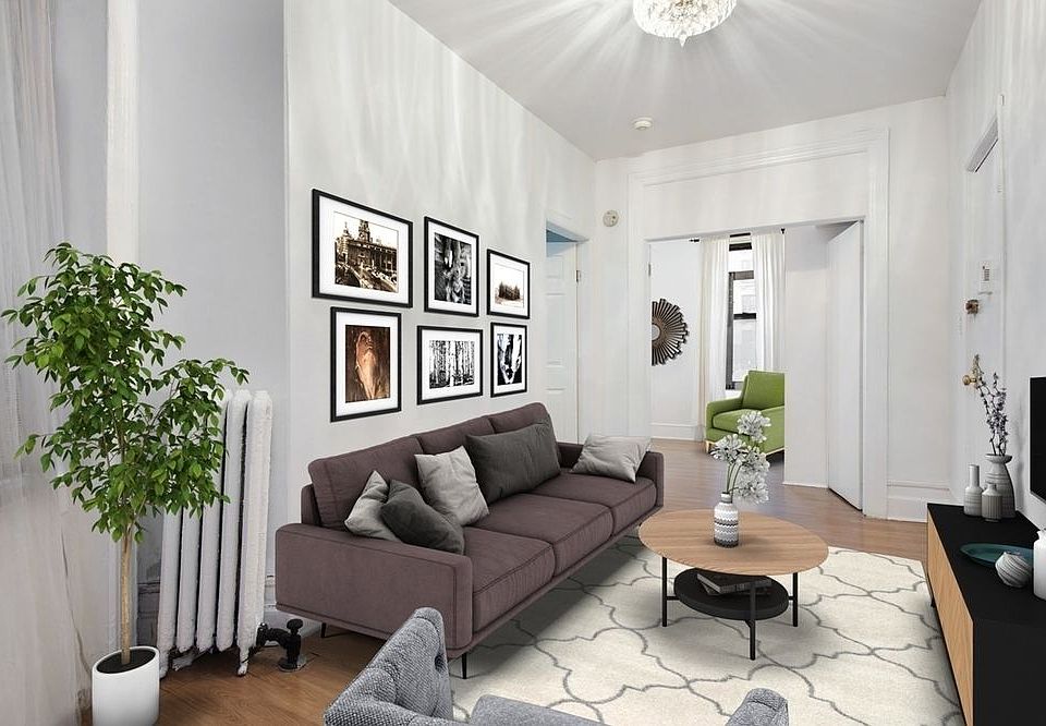 1st image of 3692 Broadway APT 1