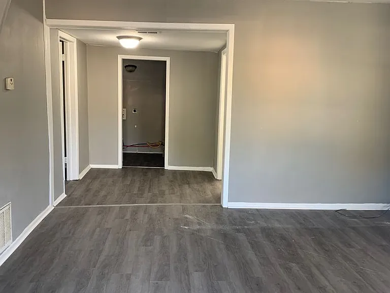 2304 N National Ave — Photo 2