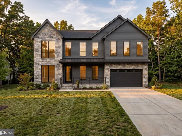 1339 Macbeth St, Mc Lean, VA 22102