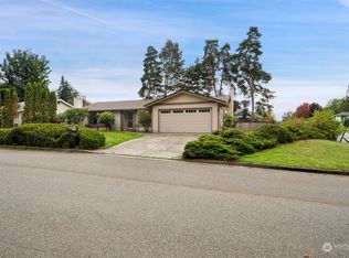 293 Bristlecone Dr, Bremerton, WA 98310