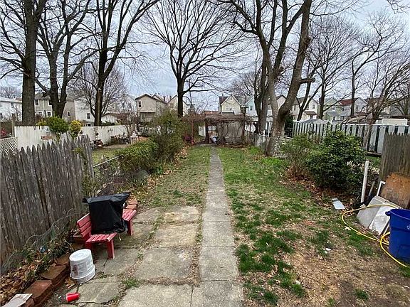 5th image of 110-25 160th St