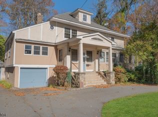 139 Kenilworth Rd, Mountain Lakes, NJ 07046