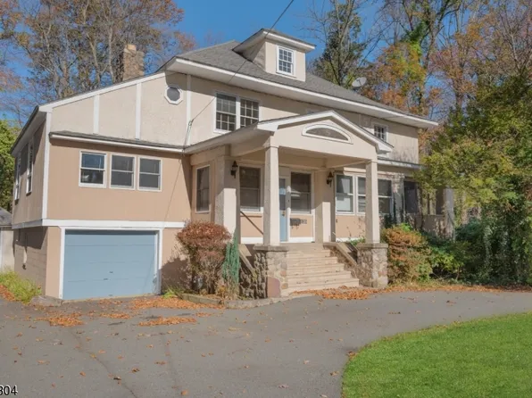 139 Kenilworth Rd, Mountain Lakes Boro, NJ 07046