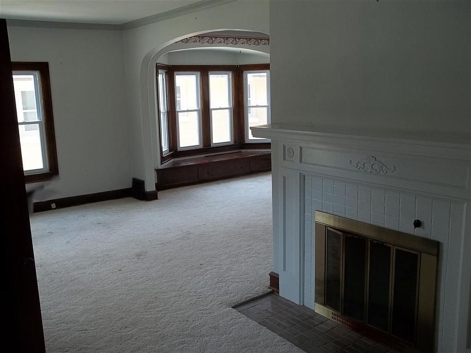 430 Vollrath Blvd, Sheboygan, WI 53081 Zillow