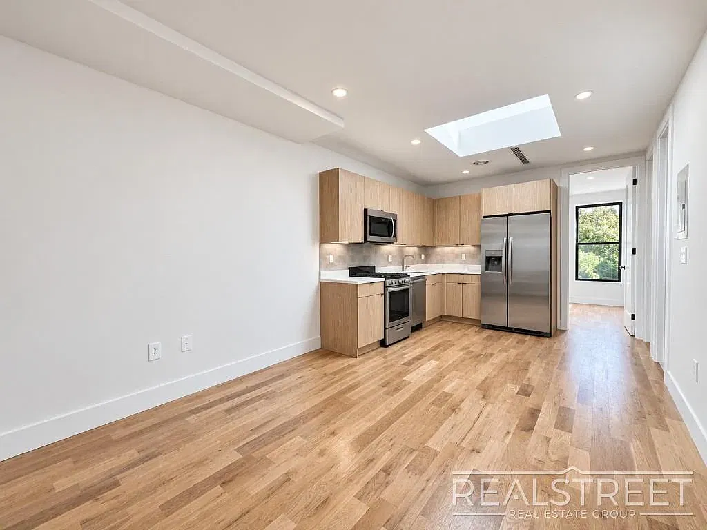 108 Rockaway Avenue — Photo 1