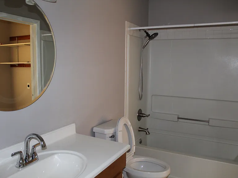 8009 NW 79th Pl — Photo 11
