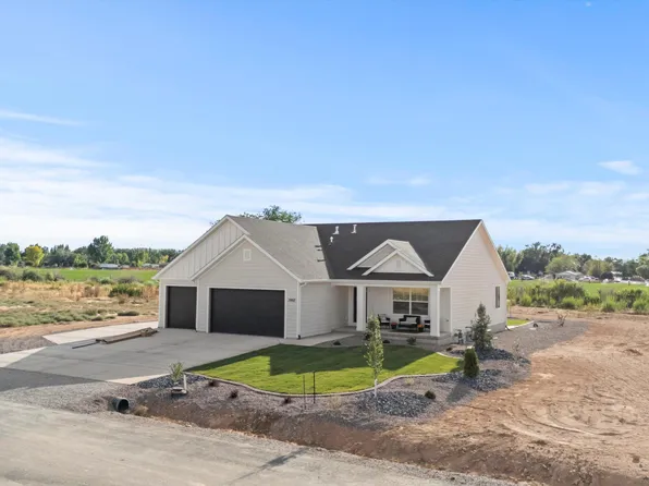 3993 N 900 W, Enoch, UT 84721