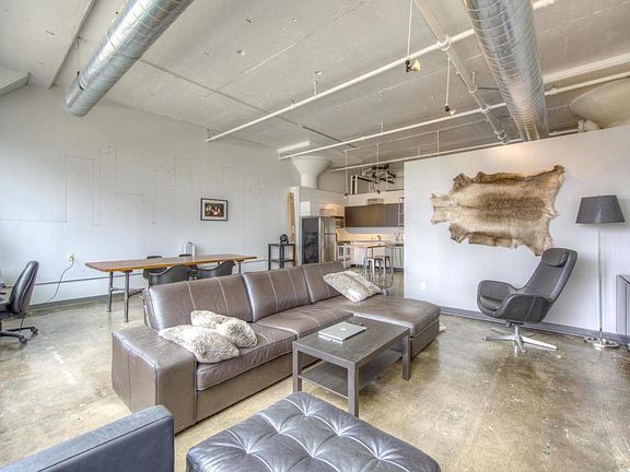 5th image of 500 Robert St #614