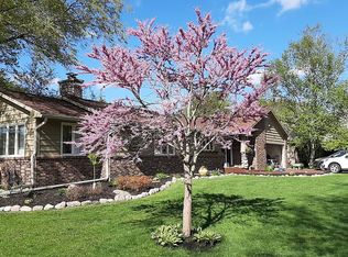 1312 E 28th St, Sterling, IL 61081