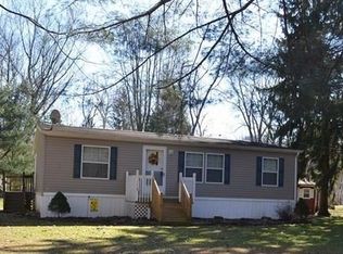 118 Robinson Ln, Slippery Rock, PA 16057