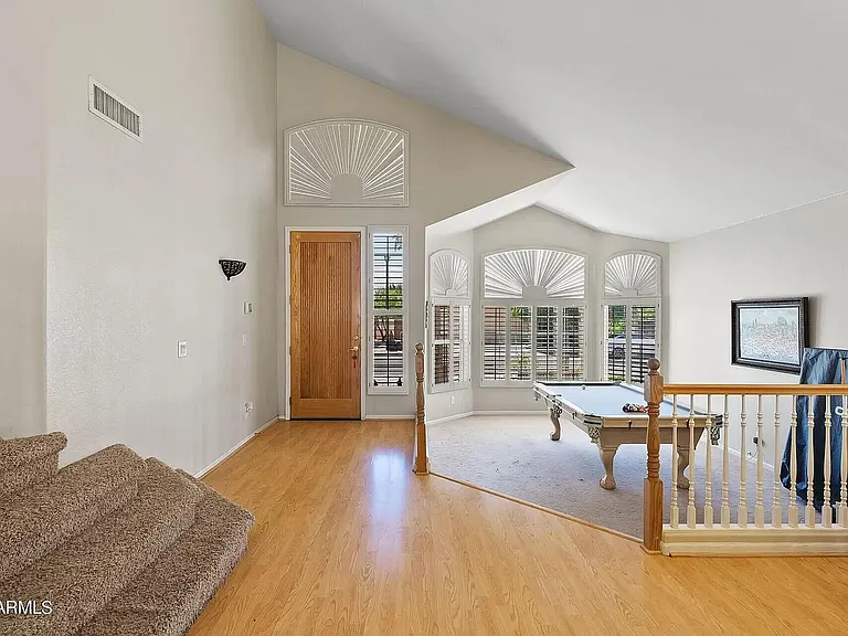 7879 W Kerry Ln — Photo 3