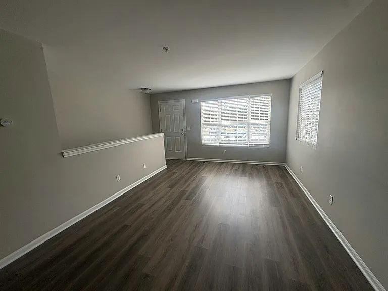 1123 Beaver Run — Photo 3